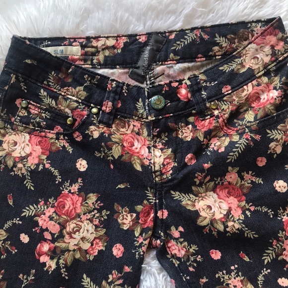 FOLDED & HUNG SLIM FLORAL PANT SIZE US 25-26 - Picture 4 of 8
